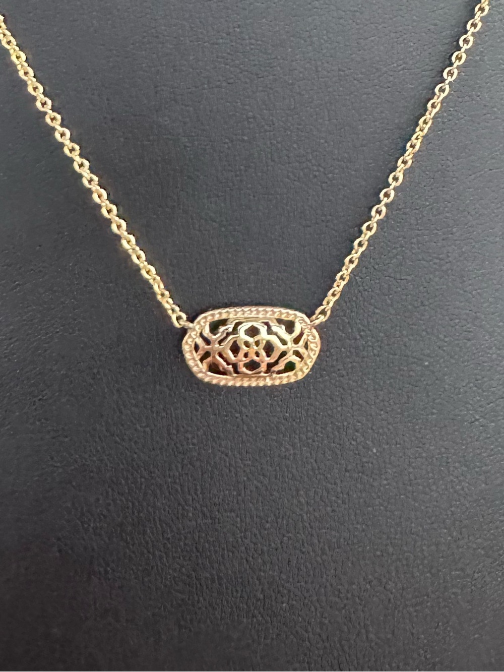 Kendra Scott Gold Elisa Pendant Necklace